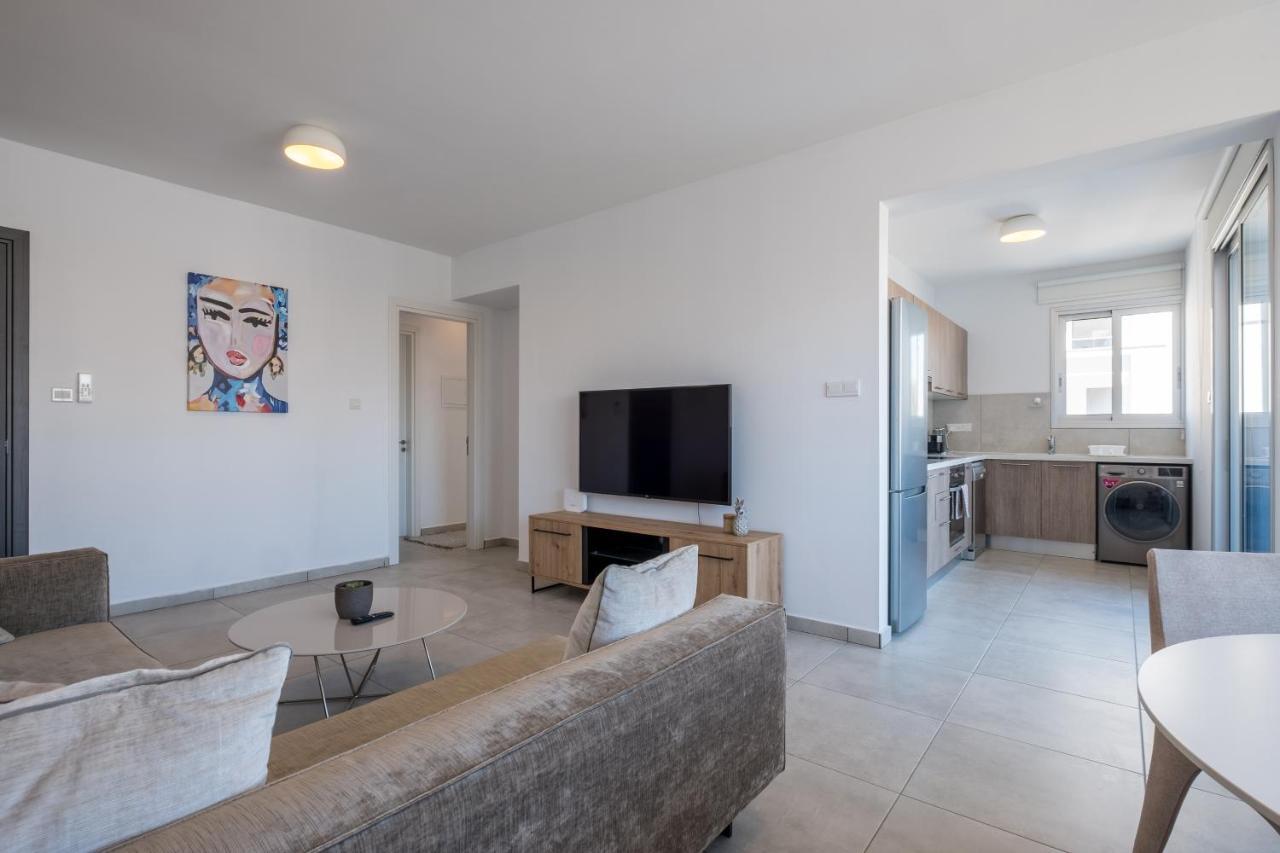 Solaar Apartments Faneromeni Larnaca Ngoại thất bức ảnh