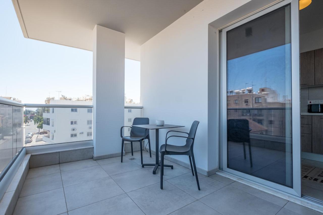 Solaar Apartments Faneromeni Larnaca Ngoại thất bức ảnh