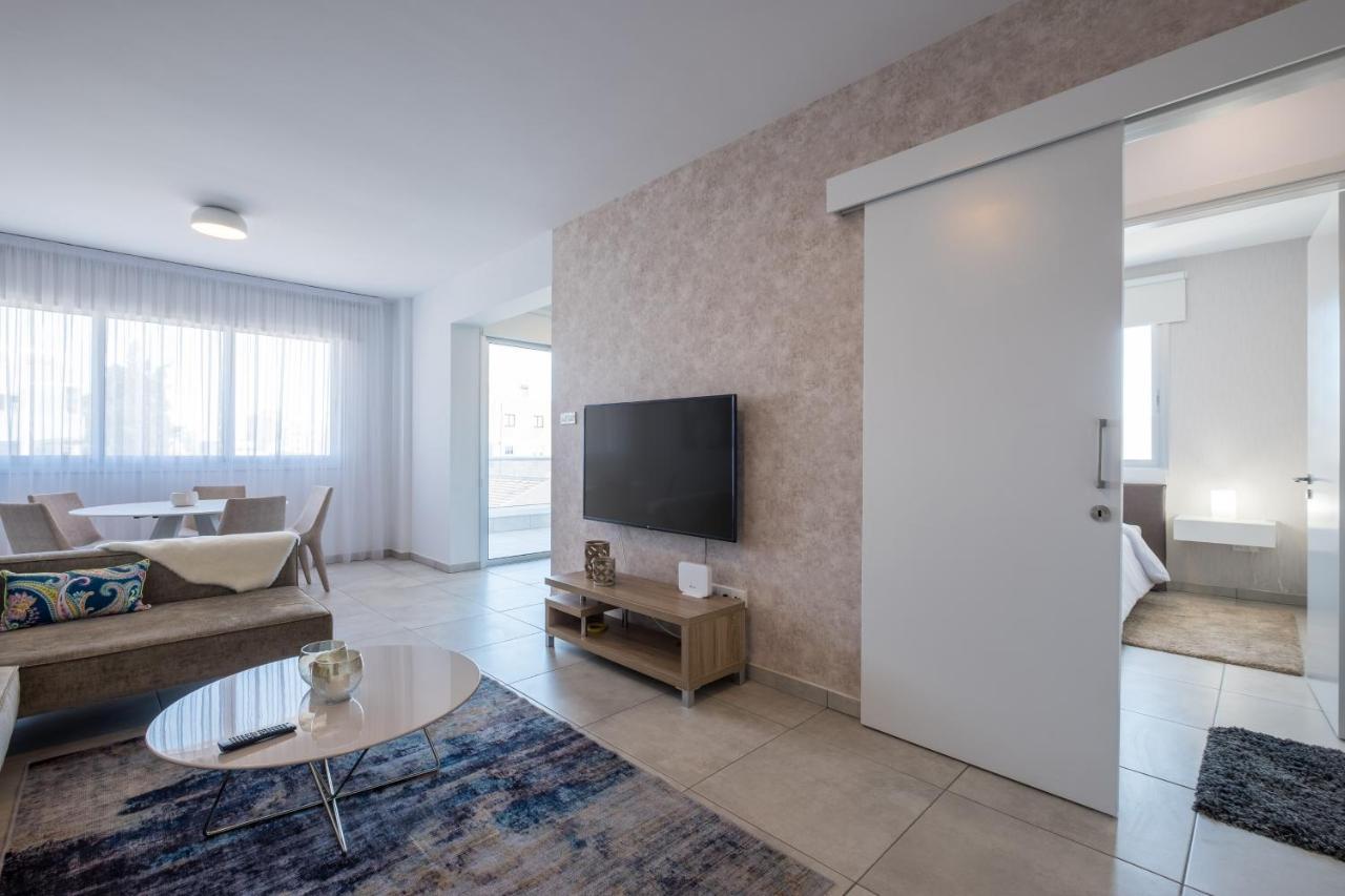 Solaar Apartments Faneromeni Larnaca Ngoại thất bức ảnh