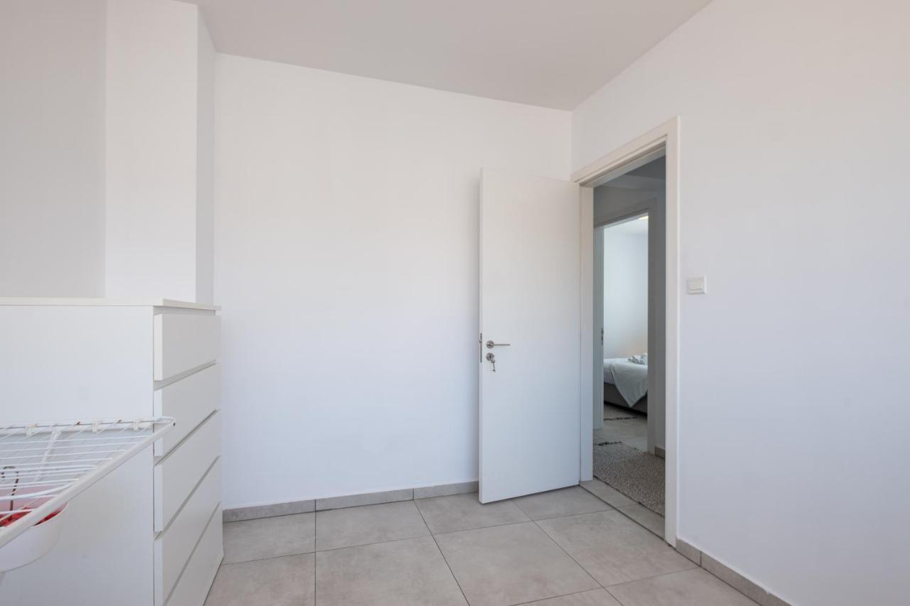 Solaar Apartments Faneromeni Larnaca Ngoại thất bức ảnh