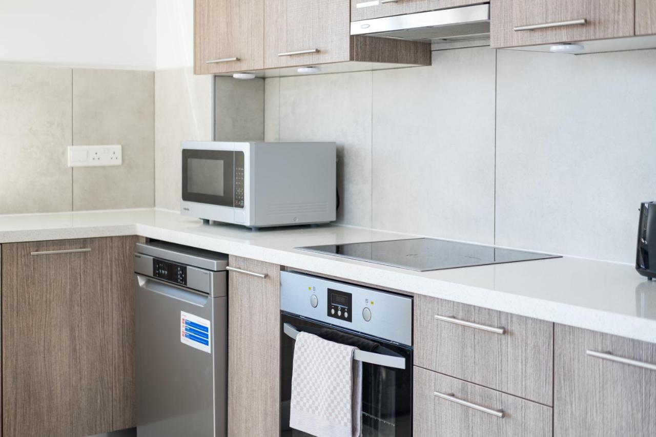 Solaar Apartments Faneromeni Larnaca Ngoại thất bức ảnh