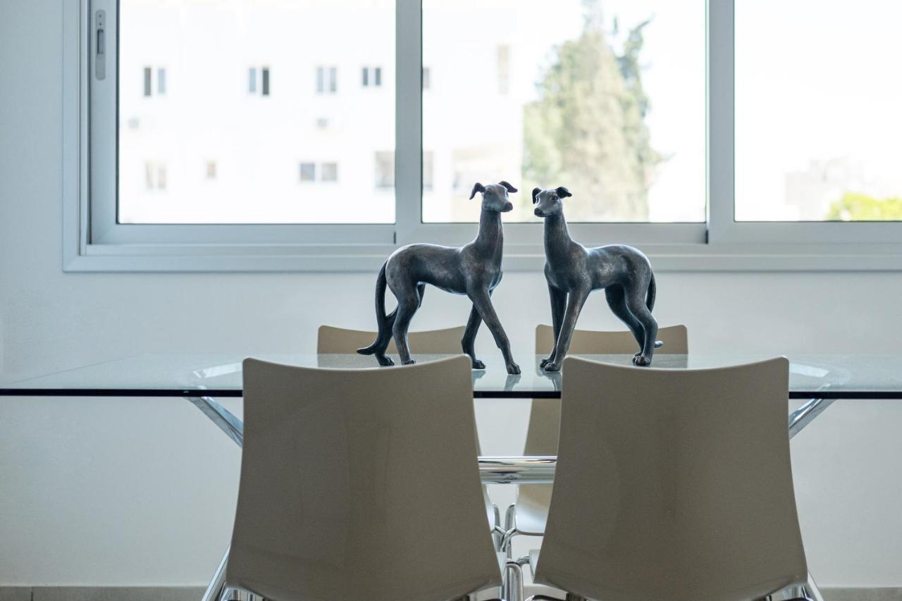 Solaar Apartments Faneromeni Larnaca Ngoại thất bức ảnh