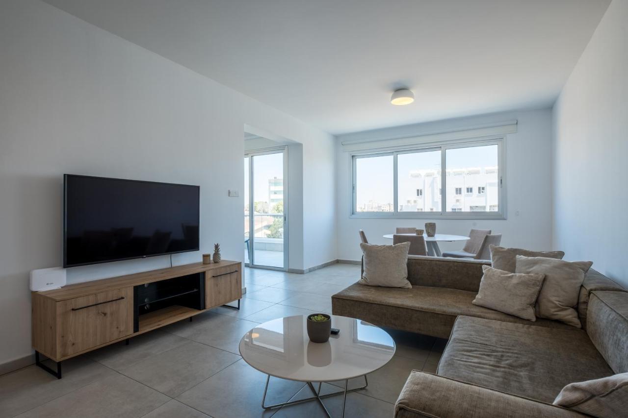 Solaar Apartments Faneromeni Larnaca Ngoại thất bức ảnh