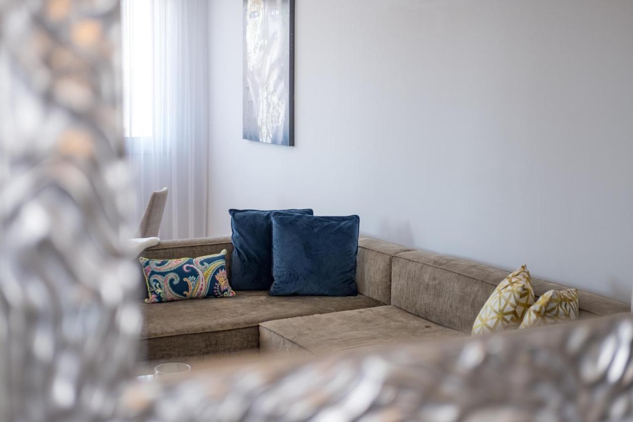 Solaar Apartments Faneromeni Larnaca Ngoại thất bức ảnh