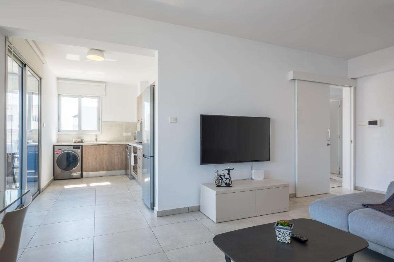 Solaar Apartments Faneromeni Larnaca Ngoại thất bức ảnh