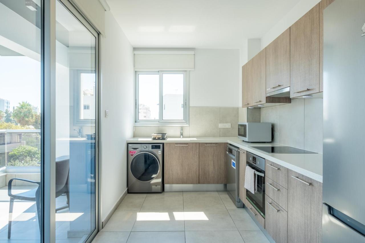 Solaar Apartments Faneromeni Larnaca Ngoại thất bức ảnh